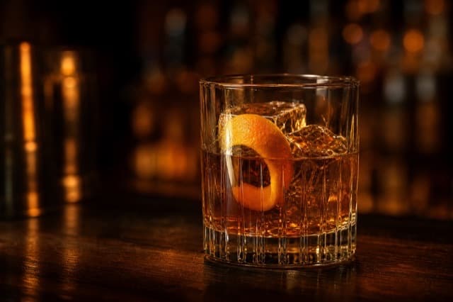 WHISKEY PARADISE
